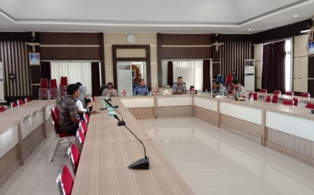 Kades dan BPD Laroenai Akui Sertifikat Warga Buleleng Sah