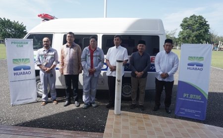 PT BTIIG Berikan Bantuan Mobil Ambulance ke Pemerintah Kabupaten Morowali