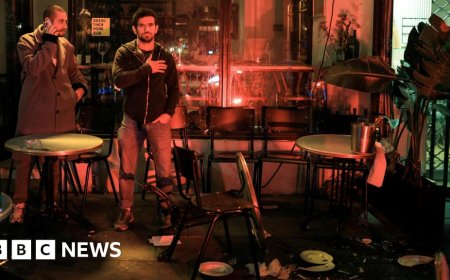 Four injured in Tel Aviv stabbing attack