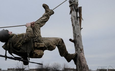 As Trump vows to end war, Ukraine’s deep strikes weaken Russia