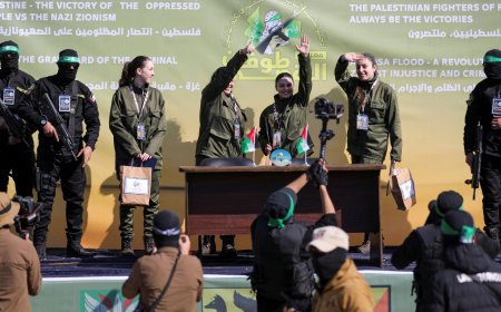 Hamas releases four Israeli soldiers held in Gaza as part of ceasefire deal