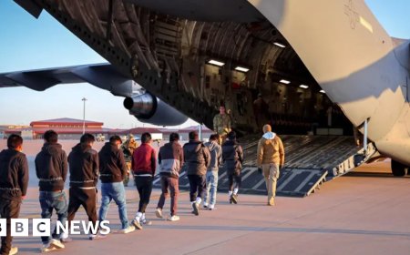 Colombia yields on US deportation flights to avert trade war