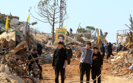 Israel forces kill two in south Lebanon as displaced people try to return