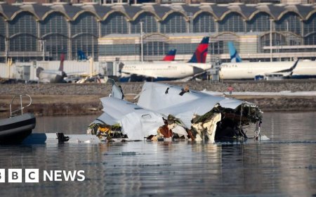 Black boxes found as officials examine staffing shortage in DC plane crash