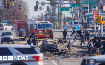 Mother and child among seven killed in Philadelphia medical jet crash