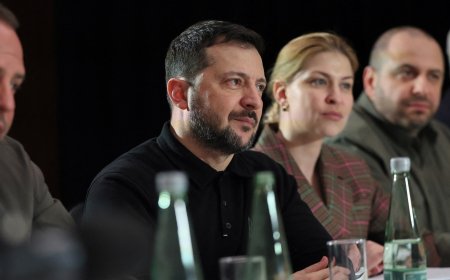 Zelenskyy meets with JD Vance amid Russia negotiation concerns