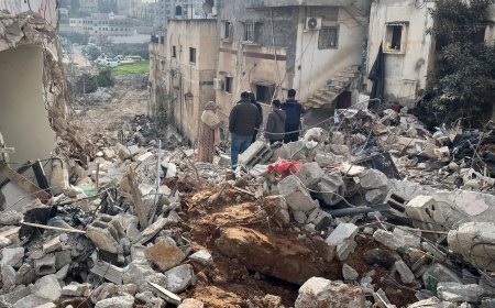 Palestinians say the occupied West Bank & Gaza hard to tell apart