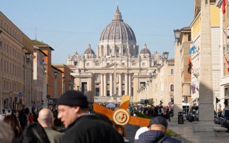 Pope Francis ‘not out of danger’ as doctors keep him hospitalised