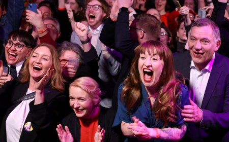 Far-right AfD and socialist left win over young Germans, election reveals