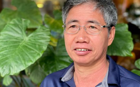 Vietnam court jails journalist Huy Duc for 30 months over Facebook posts