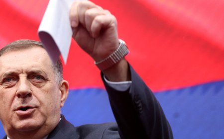 Bosnia peace envoy says Serb regional leaders seeking to destablise country