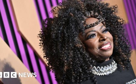 R&B hitmaker Angie Stone dead in car crash