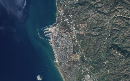 Israel launches air attacks near Syria’s Tartous