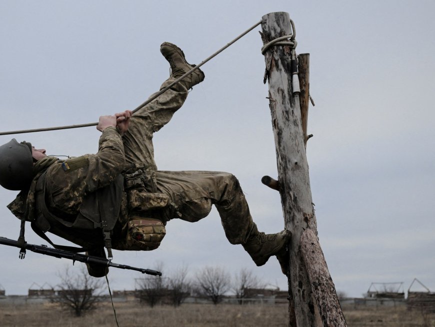 As Trump vows to end war, Ukraine’s deep strikes weaken Russia