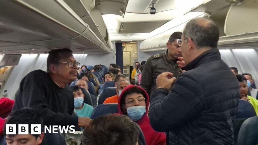 Colombian air force planes fetch deportees from US