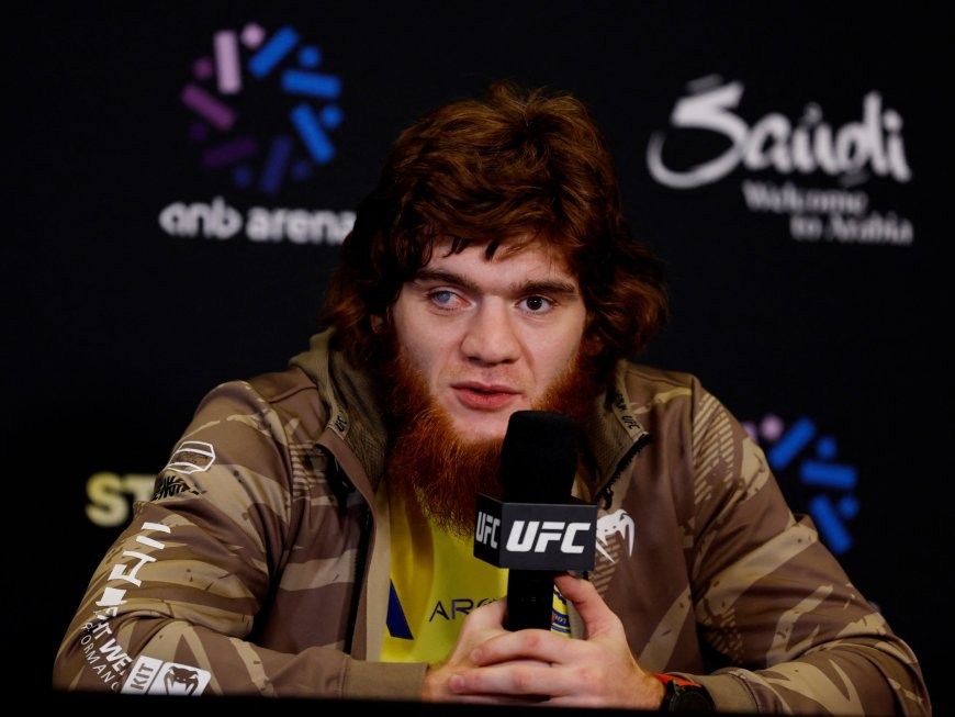 Ronaldo meets UFC fighter Magomedov before Saudi Arabia MMA event