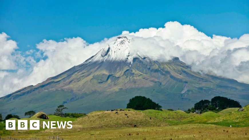 New Zealand mountain gets same legal rights as a person