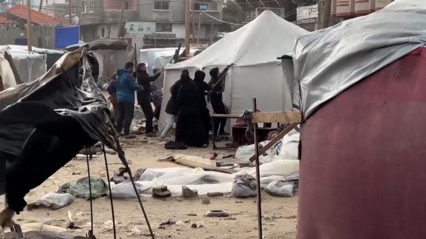 Violent storm destroys tents of displaced people in Gaza