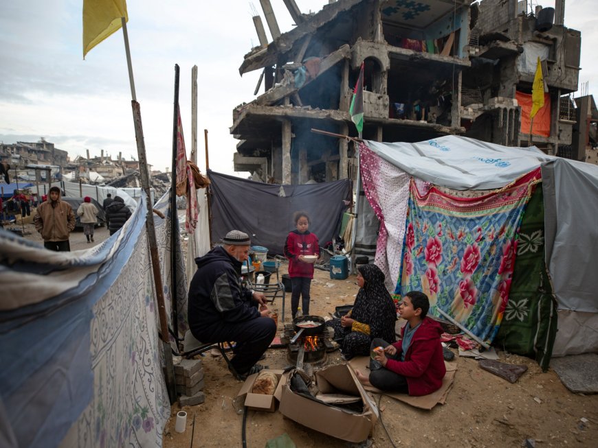 Fear and condemnation in Gaza as Israel threatens to resume war