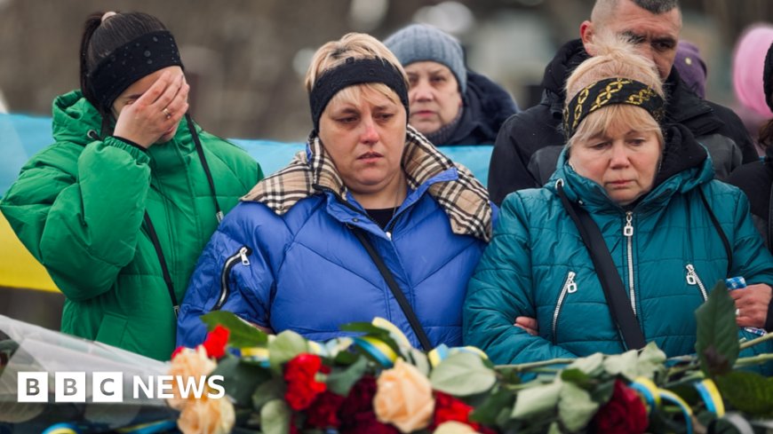 Trump wants peace. Ukrainians fear what that might look like
