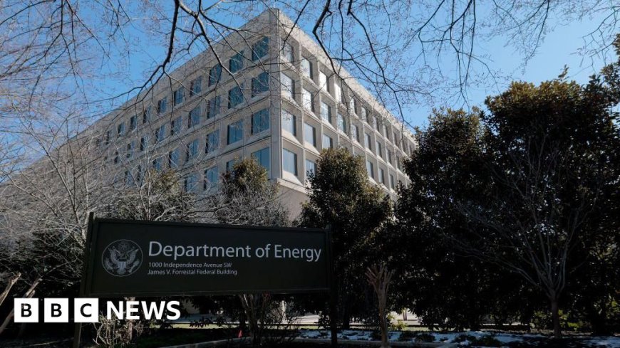 US government tries to rehire nuclear staff it fired days ago